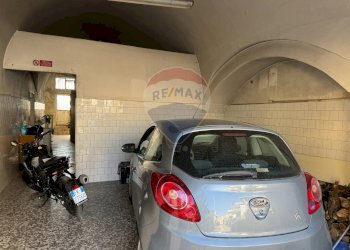 Parcheggio - Magazzino Via Piave
 
45, Modugno - foto 2