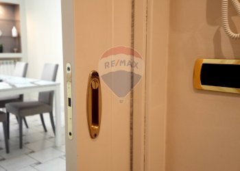 Sala da pranzo - Appartamento Corso Giuseppe Mazzini
 
64, Bari - foto 14