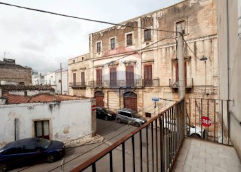 Balcone - Quadrilocale Corso Vittorio Emanuele II
 
49, Sammichele di Bari - foto 5