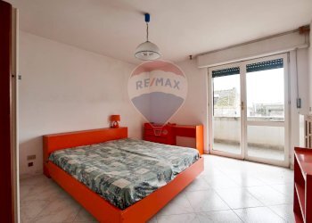 Camera / camera da letto - Trilocale Corso Vittorio Emanuele II
 
49, Sammichele di Bari - foto 12