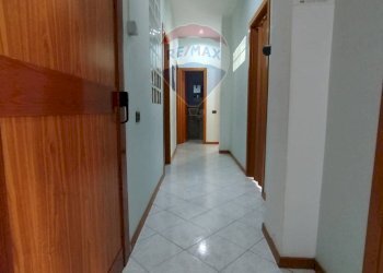 Hall / corridoio - Locale Commerciale Via Daniele Petrera
 
58, Bari - foto 4