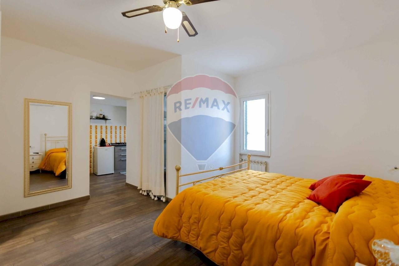 Camera / camera da letto - Casa indipendente Via Duca D'Aosta
 
15, Cisternino - foto 3