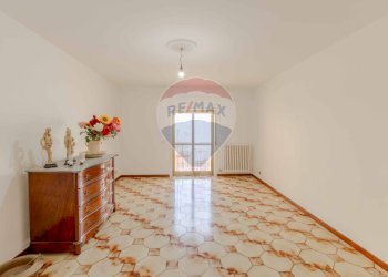 Stanza vuota - Quadrilocale Via Contestella
 
52, Valenzano - foto 1