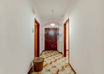 Hall / corridoio - Quadrilocale Via Contestella
 
52, Valenzano - foto 7