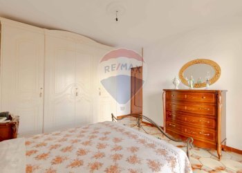 Camera / camera da letto - Quadrilocale Via Contestella
 
52, Valenzano - foto 13