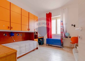 Camera / camera da letto - Trilocale Via Alto Adige
 
105, Taranto - foto 9