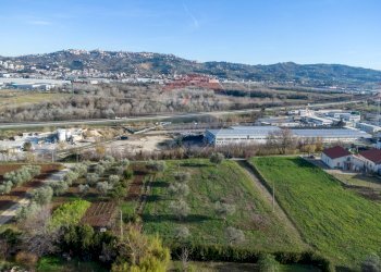 Vista delle montagne - Terreno edificabile Cepagatti - foto 2