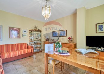 Sala da pranzo - Villa a Schiera Penne - foto 19