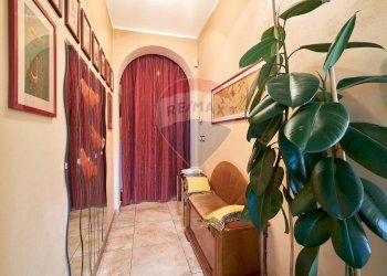 Hall / corridoio - Villa a Schiera Penne - foto 32