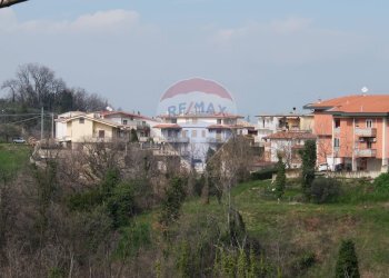 Edificio all\'aperto - Villa C.DA SARACENO
 
4, Penne - foto 4