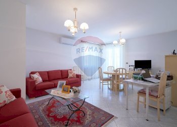 Sala da pranzo - Villa C.DA SARACENO
 
4, Penne - foto 2