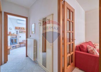 Hall / corridoio - Villa C.DA SARACENO
 
4, Penne - foto 22