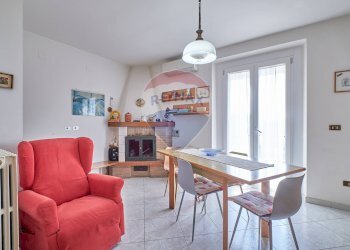 Sala da pranzo - Villa C.DA SARACENO
 
4, Penne - foto 26