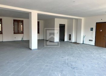 Foto 3 - Ufficio via trento
 
5, Toscolano-Maderno - foto 3