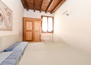 Foto 12 - Trilocale Località Sermana
 
1, Peschiera del Garda - foto 12