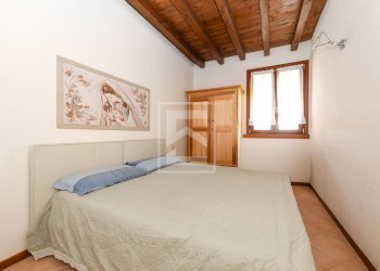 Foto 13 - Trilocale Località Sermana
 
1, Peschiera del Garda - foto 13