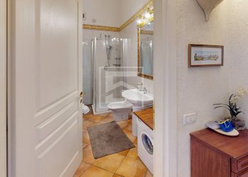 Foto 14 - Trilocale Località Sermana
 
1, Peschiera del Garda - foto 14