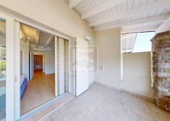 loggia coperta master room - Villa a Schiera Via Belvedere, Padenghe sul Garda - foto 16