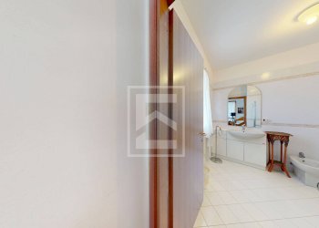 Foto 16 - Quadrilocale via castellana
 
18, Soiano del Lago - foto 16