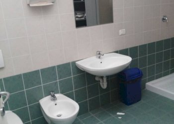 bagno - Office Via Granarolo
 
00, Faenza - photo 6