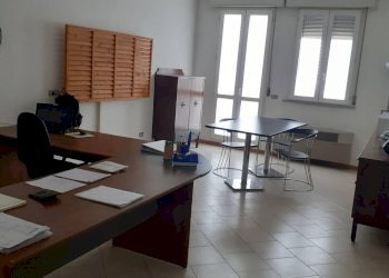 Foto 2 - Commercial Premises via della boaria
 
00, Faenza - photo 2