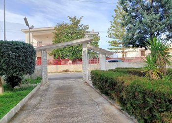 Foto 3 - Villa Via Lucio Ridenti
 
6, Taranto - foto 3