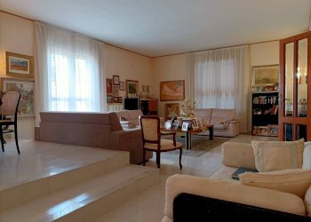 Foto 6 - Villa Via Lucio Ridenti
 
6, Taranto - foto 6