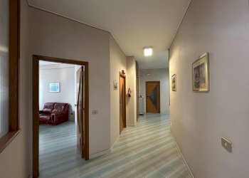 Foto 2 - Capannone via Vecchia Madonna dello Sterpeto
41-43, Barletta - foto 2