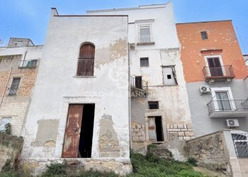 Foto 19 - Trilocale Via Imperatore Augusto
 
19, Andria - foto 19