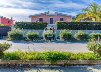 Foto 2 - Villa via Capirro 1
 
4, Trani - foto 2