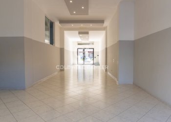 Foto 3 - Commercial Premises VIA G. CERUTI
 
76, Andria - photo 3