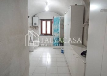 Foto 21 - Quadrilocale via cava
 
4, Triora - foto 21