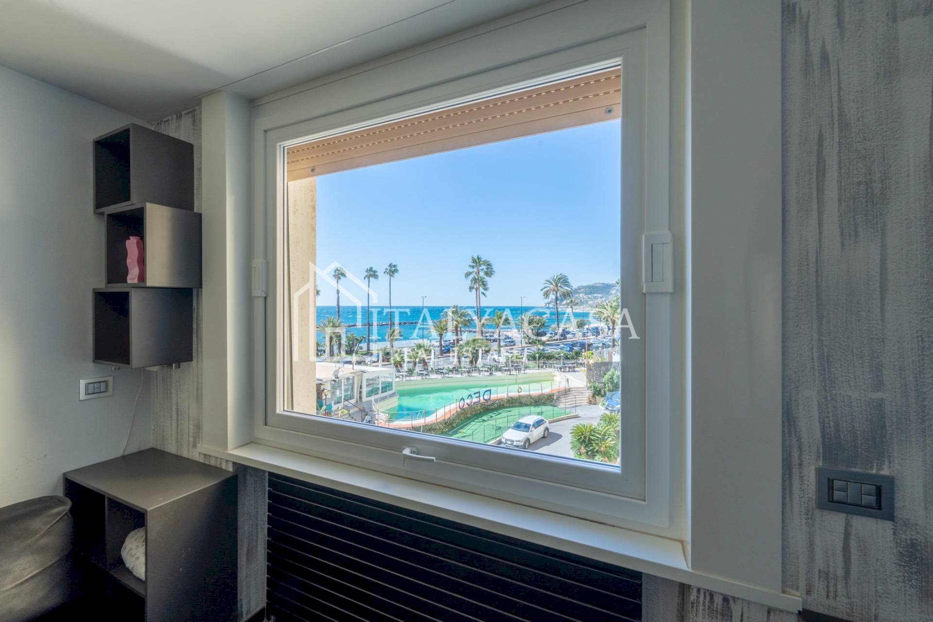 Foto 2 - Trilocale via Giardini Vittorio Vento
 
42, Sanremo - foto 2