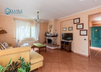 Foto 9 - Villa a Schiera via Canada
 
21, Pomezia - foto 9