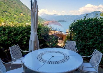 Balcone - Quadrilocale Via Schignano
 
54, Argegno - foto 4