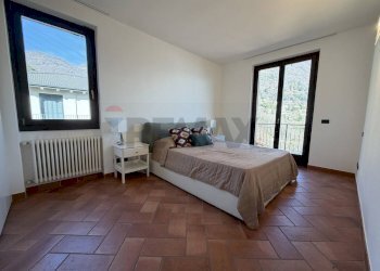 Camera / camera da letto - Quadrilocale Via Schignano
 
54, Argegno - foto 10