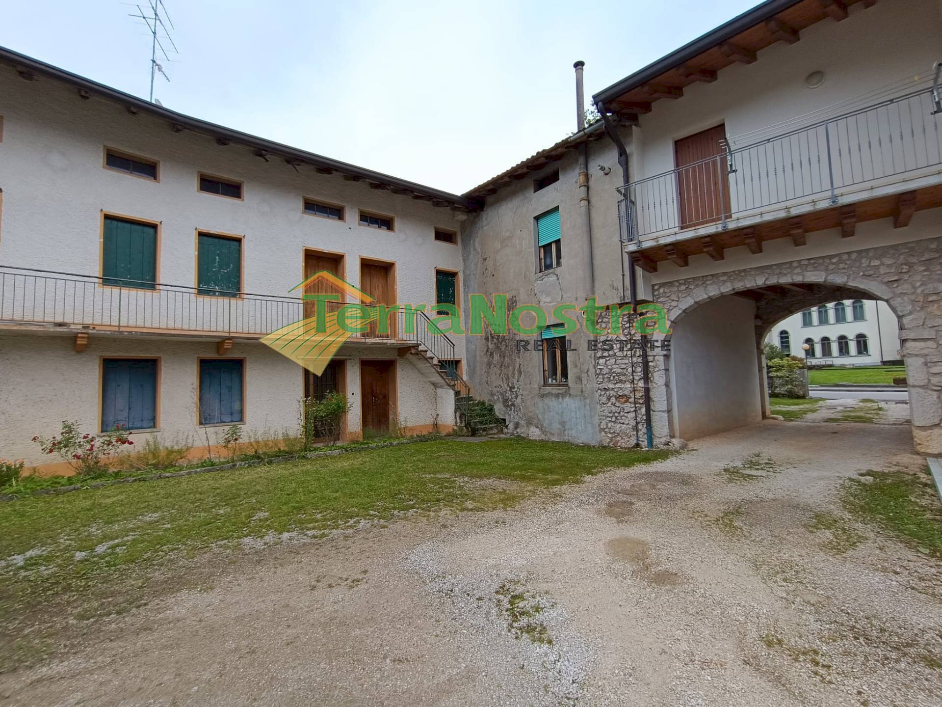 \nFoto 1\n - Rustico IV NOVEMBRE
 
12, Montereale Valcellina - foto 1