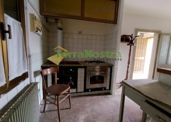 \nFoto 13\n - Rustico IV NOVEMBRE
 
12, Montereale Valcellina - foto 13