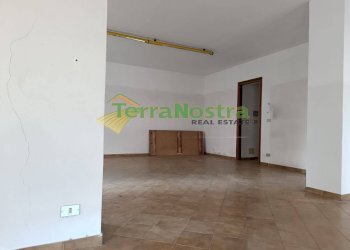 \nFoto 25\n - Appartamento PIAZZA GIULIO CESARE
 
1, Montereale Valcellina - foto 25