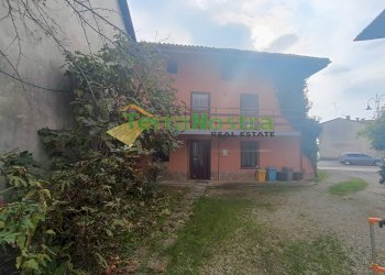 \nFoto 1\n - Semi-detached house via Piave
 
56, Maniago - photo 1