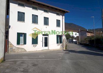\nFoto 1\n - Casa indipendente Via Monte Grappa
 
16, Maniago - foto 1