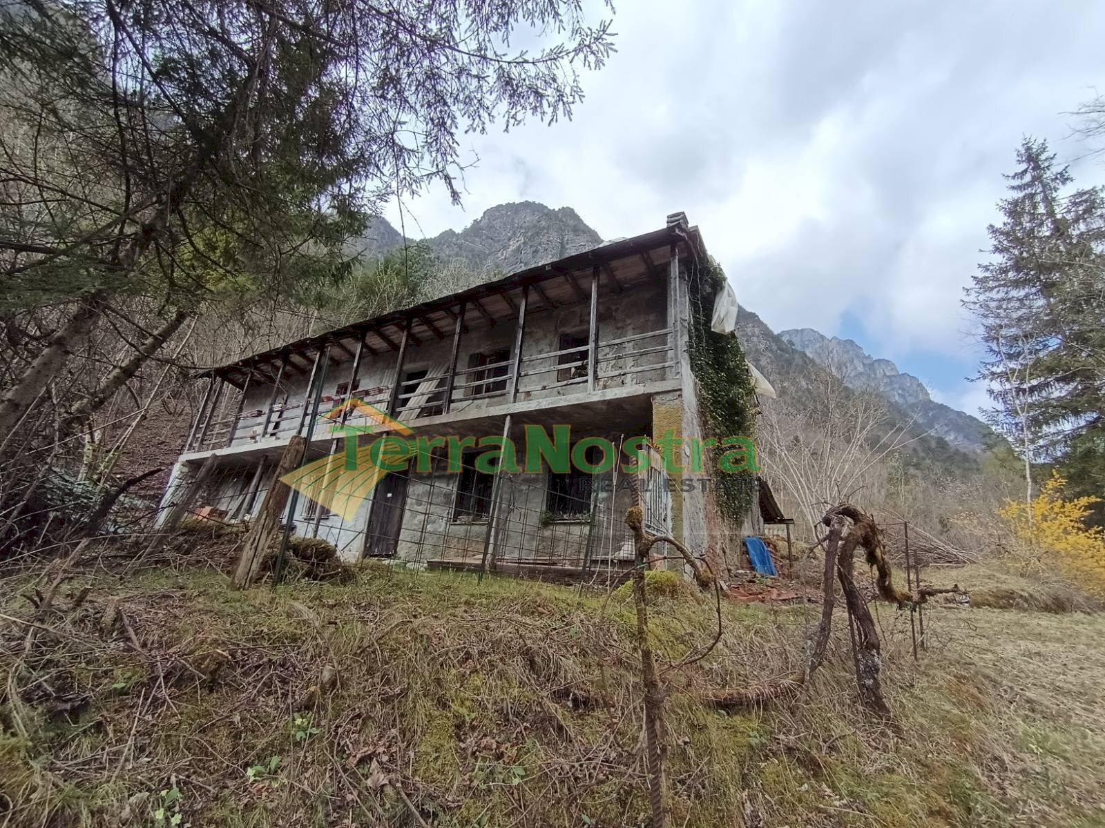 \nFoto 1\n - Rustic Barcis - photo 1