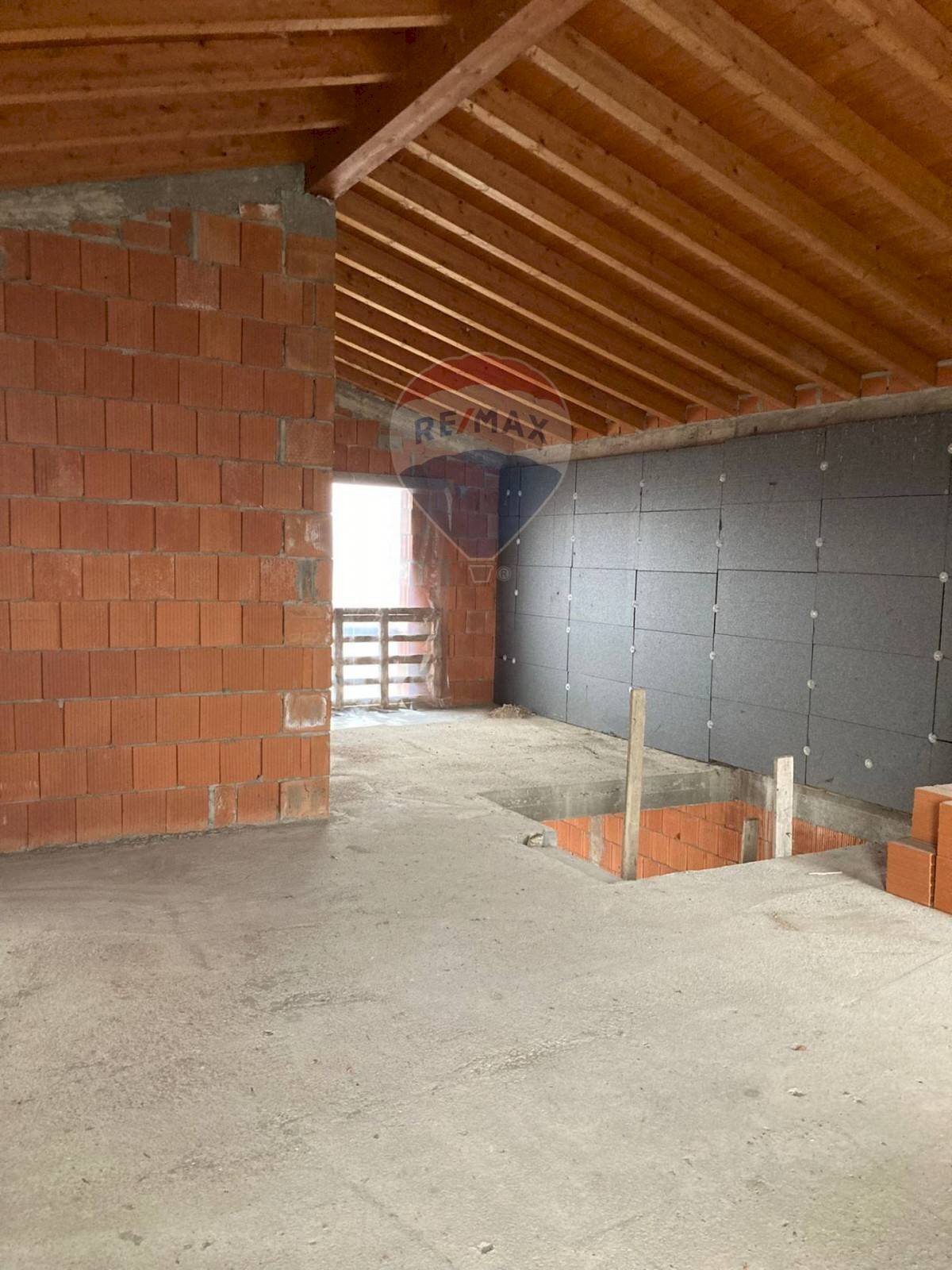 Parcheggio - Casa semi indipendente Via Don Learco Giuliani
 
0, Casalromano - foto 3