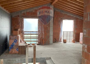 Parcheggio - Casa semi indipendente Via Don Learco Giuliani
 
0, Casalromano - foto 2