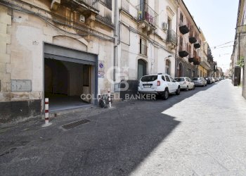 Foto 11 - Trilocale via Maddem
 
15, Acireale - foto 11