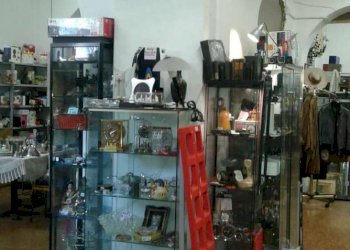 LOCALE MAGAZZINO CARIGNANO (26) - Warehouse via GALEAZZO ALESSI, Genova (neighborhood Carignano) - photo 16