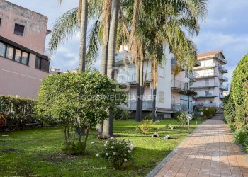 Foto 2 - Quadrilocale via Gozzano
 
12, Acireale - foto 2