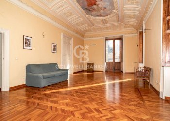 Foto 2 - Casa indipendente CORSO UMBERTO
 
16, Acireale - foto 2