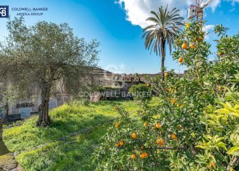 Foto 1 - Casa indipendente Viale Principe Amedeo
 
1 - 7, Acireale - foto 1