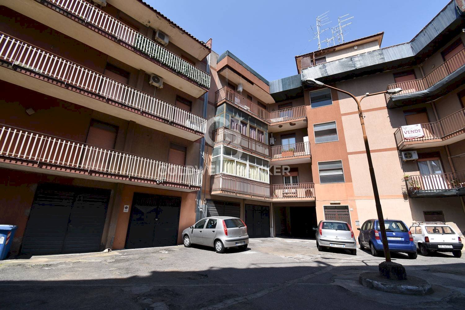 Foto 2 - Quadrilocale via Vittorio Emanuele
 
330, Aci Catena - foto 2